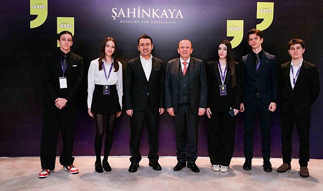Şahinkaya Girişimcilik Zirvesi 2026 ilham veren konuklarıyla sürüyor