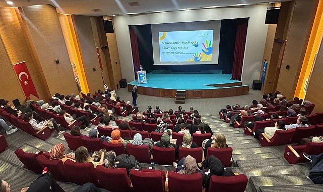Sakarya'da "Otizmi Anlamak" paneli düzenlendi