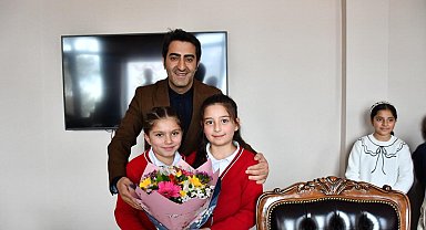 Sarıkamışlı öğrencilerden "Oyuncu Beyinler" turnuvasında gururlandıran başarı