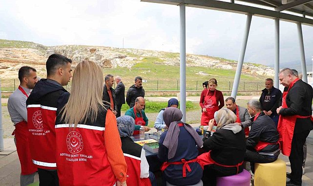 Şehit yakınları ve gaziler, Perre Antik Kenti'nde ebru sanatıyla buluştu