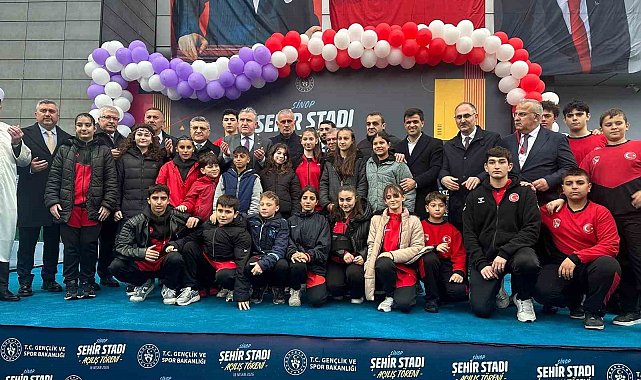 Sinop Şehir Stadı'nın açılışı yapıldı