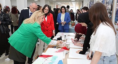 Sinop'ta bitkilerin dünyası tuvale taşındı