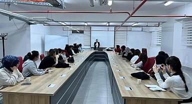 Sinop'ta üniversite öğrencilerine psikolojik ilk yardım eğitimi