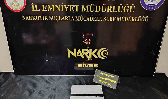 Sivas polisi uyuşturucu tacirlerine geçit vermedi