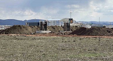 Sivas'ta beton kalıbına düşen genç işçi hayatını kaybetti