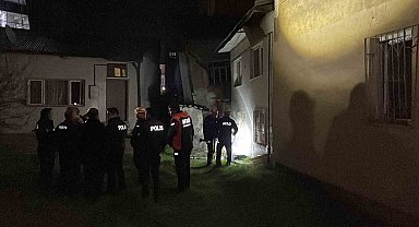 Sivas'ta müstakil ev çöktü, ev tahliye edildi