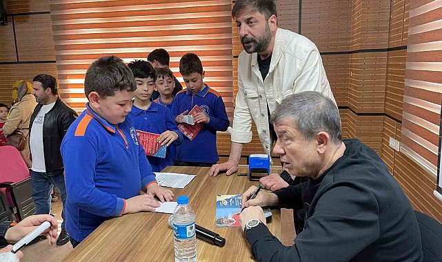 Tanju Çolak öğrencilerle buluştu: "Disiplin ve mücadele başarıyı getirir"