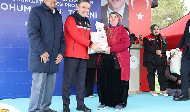 Tarım ve Orman Bakanı Yumaklı: "117 ülkeye memleketin tohumlar ihraç edildi, İsrail'den tohum ithalatı söz konusu değildir"
