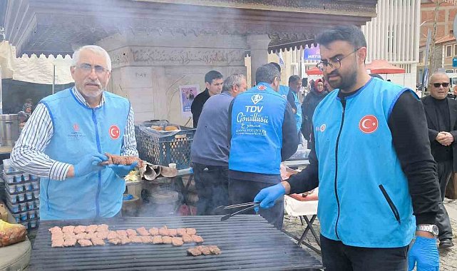 Tavas Müftülüğü evlenecek gençler için hayır çarşısı kurdu