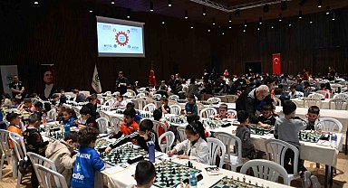 Tekirdağ'da hamleler 23 Nisan için yapıldı, satranç turnuvasında şampiyonlar belirlendi