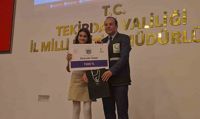 Tekirdağ'da "Sağlıklı Nesil Sağlıklı Gelecek" yarışmasında dereceye giren öğrenciler ödüllerini aldı