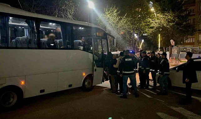 Tokat'ta ehliyet sınavında yapay zekalı "joker aday" operasyonu: 14 tutuklama