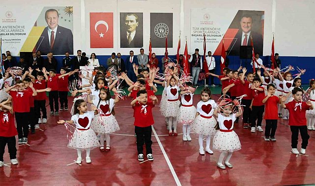 Tomarza'da 23 Nisan coşkusu