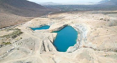 Tomarza'nın doğa harikası Mavi Göl, görenleri etkiliyor