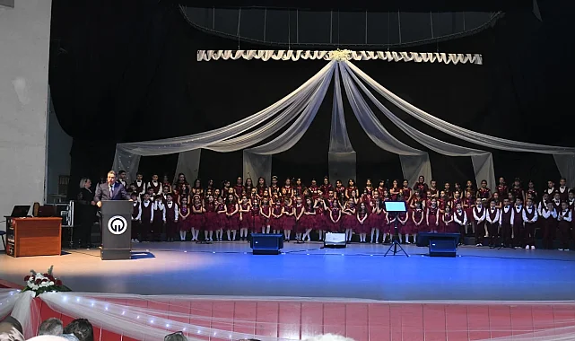 Trabzon'da miniklerden anlamlı sosyal sorumluluk konseri