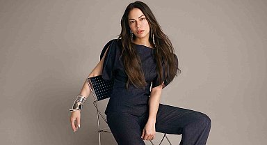 Trendyolmilla'nın yeni marka yüzü Demet Özdemir oldu
