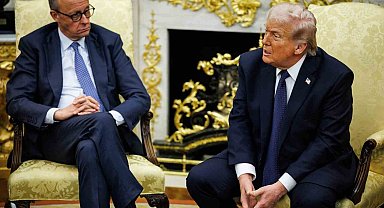 Trump: "Almanya Başbakanı, zamanını bozuk ülkesini düzeltmeye harcamalı"