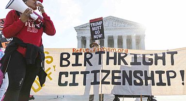 Trump, Yüksek Mahkeme duruşmasına katılan görevdeki ilk başkan oldu