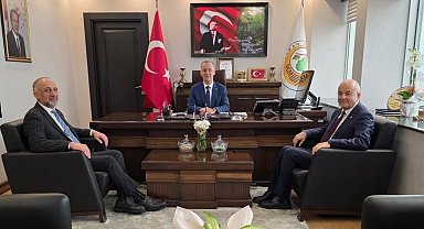 TSO Başkanı Demir'den Halil Oflu'ya ziyaret