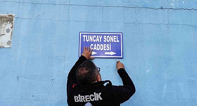Tuncay Sonel'in ismi caddelerden kaldırıldı