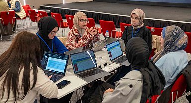 TÜRGEV'den üniversite gençliğine "Sağlıklı yaşam ile bağımsız kampüs" çalıştayı