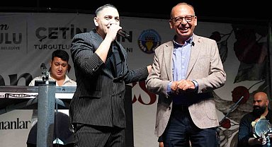 Turgutlu'da 'Roman Gecesi' ile eğlence zirveye çıktı