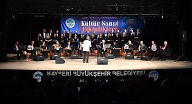 Türk Sanat Müziği konseri Kayserililerden büyük ilgi gördü