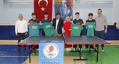Türkiye üçüncüsü Menteşe Anadolu Lisesine federasyondan tenis masası
