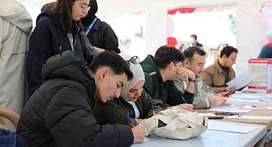 Üniversite öğrencilerinden 3 günde 556 ünite kan toplandı