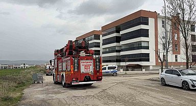 Ütü kaynaklı yangın ekipleri harekete geçirdi