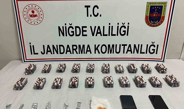 Uyuşturucu operasyonunda çok sayıda sentetik hap ele geçirildi