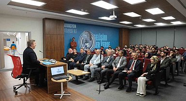 Vali Aydoğdu'dan gençlere aile ve değerler vurgusu