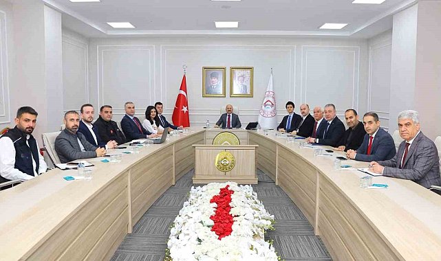 Vali Varol, haftalık koordinasyon toplantısı gerçekleştirdi