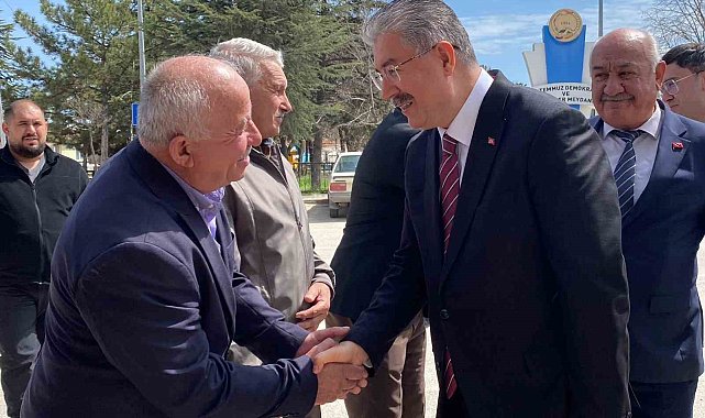 Vali Yılmaz, Alpu'da hem vatandaşla buluştu, hem çalışmaları denetledi