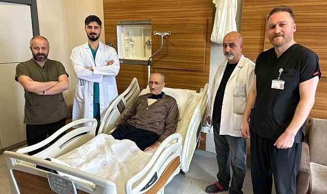 Van'da 25 dakika kalbi duran hasta bypass ameliyatıyla kurtarıldı