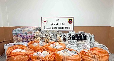 Van'da 4 milyon 100 bin lira değerinde gümrük kaçağı malzeme ele geçirildi