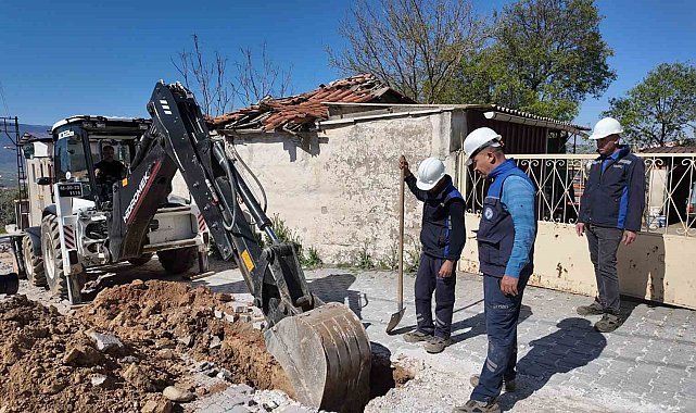 Yatağan Dere Mahallesi'nde içme suyu hatları yenileniyor