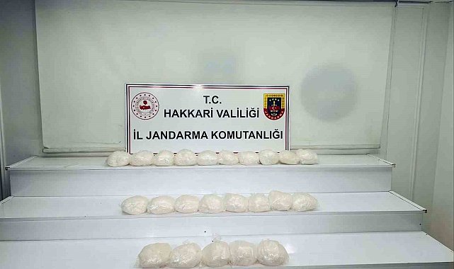 Yüksekova'da 22 kilo metamfetamin ele geçirildi