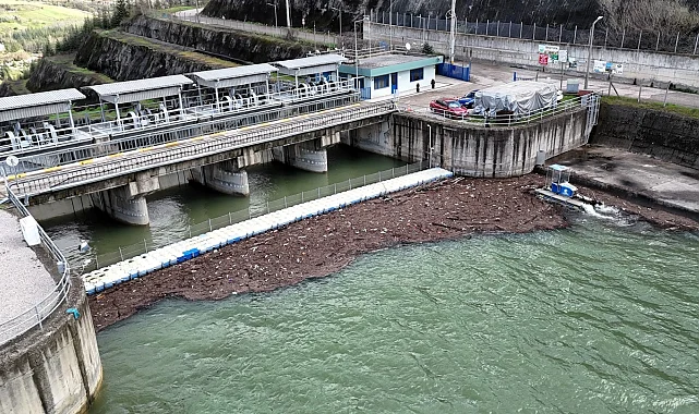 Yuvacık Barajı'nda 125 metreküp atık toplandı