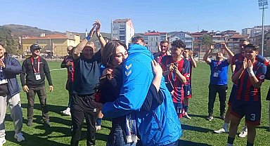 Zonguldak'ta yeşil sahada çifte mutluluk