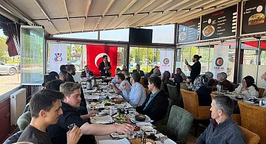 19 Mayıs Coşkusu Emek ve Dayanışma Kahvaltısında Buluştu