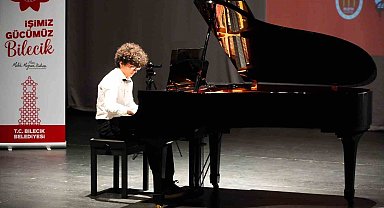 2. Uluslararası Ayva Çiçeği Piyano Festivali'nde 6 ülkeden gelen genç piyanistler hünerlerini sergiledi