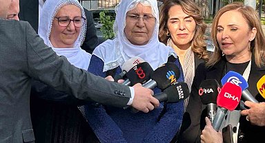 'Barış Anneleri' heyeti Adalet Bakanlığına Öcalan'la görüşmek için dilekçe sundu