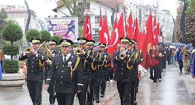 'Bolu'nun Babası' İzzet Baysal törenle anıldı