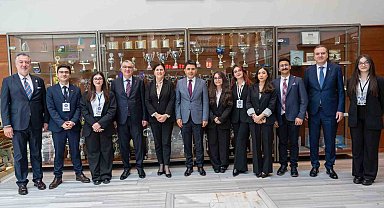 'Küresel Rekabette Denizler ve Koridorlar' paneli Bakan yardımcılarıyla öğrencileri buluşturdu