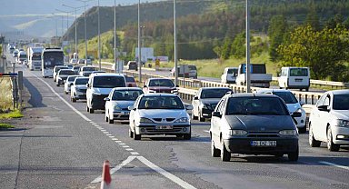 43 ilin geçiş noktasında bayram hareketliliği başladı