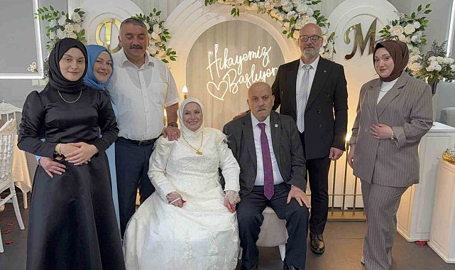 52 yıl sonra hayallerine kavuştular: Kaçarak evlenen çift düğün yaptı