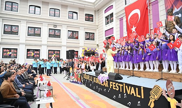 600 çocuktan dev koro performansı