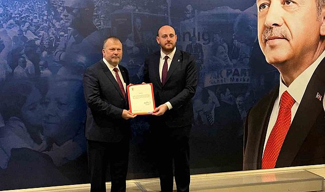 AK Parti ilçe başkanlığında görev değişimi