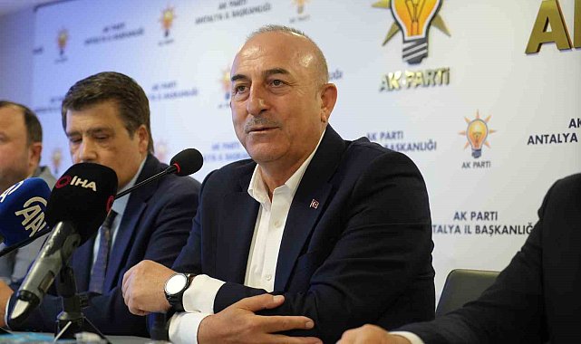 AK Partili Çavuşoğlu'ndan Büyükşehir'e çağrı: "Antalya'nın imajını bozmaya hakkınız yok"